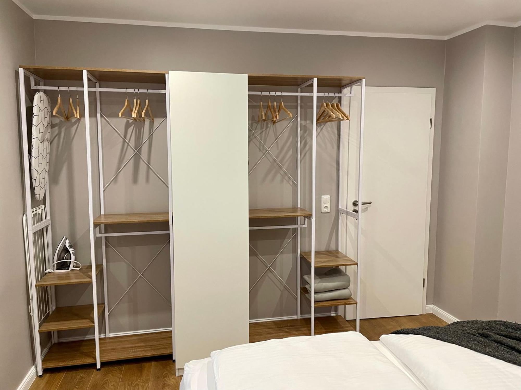 Siegburg - 4 Pers - 24H Self Check-In - Top Verkehrsanbindung 외부 사진